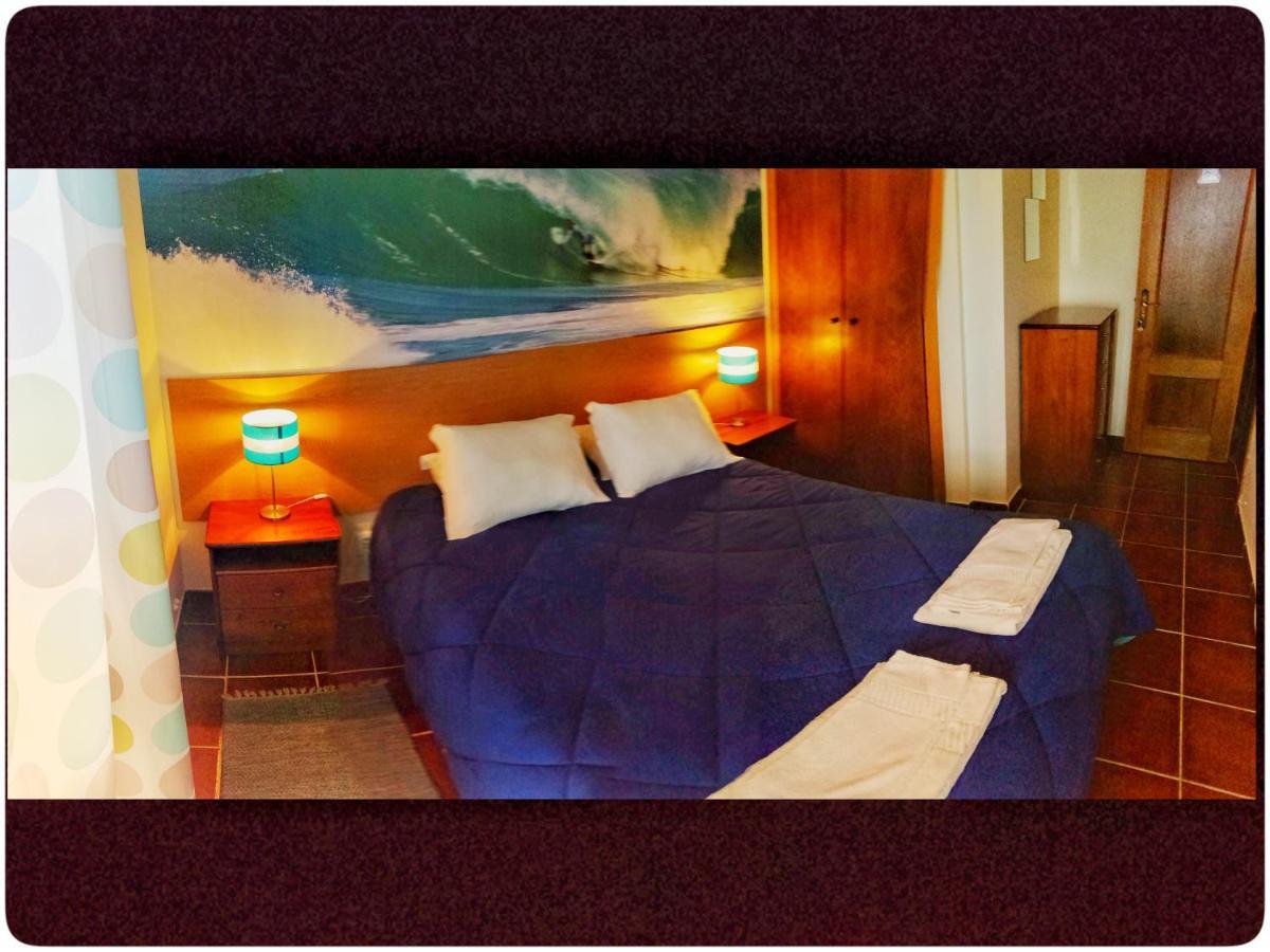 Supertubos Beach Hostel อาโตเกีย ดา บาเลยา ภายนอก รูปภาพ