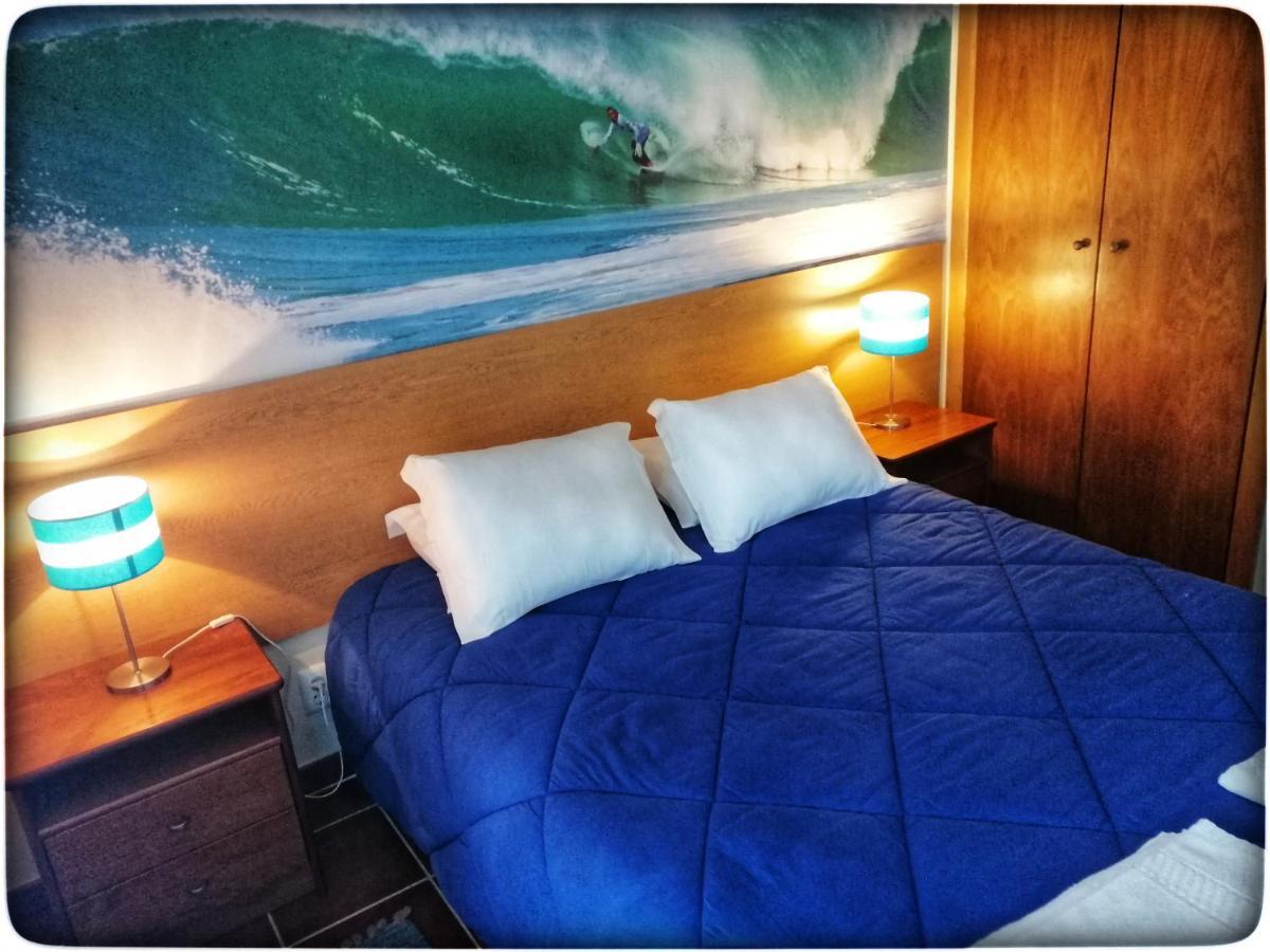 Supertubos Beach Hostel อาโตเกีย ดา บาเลยา ภายนอก รูปภาพ