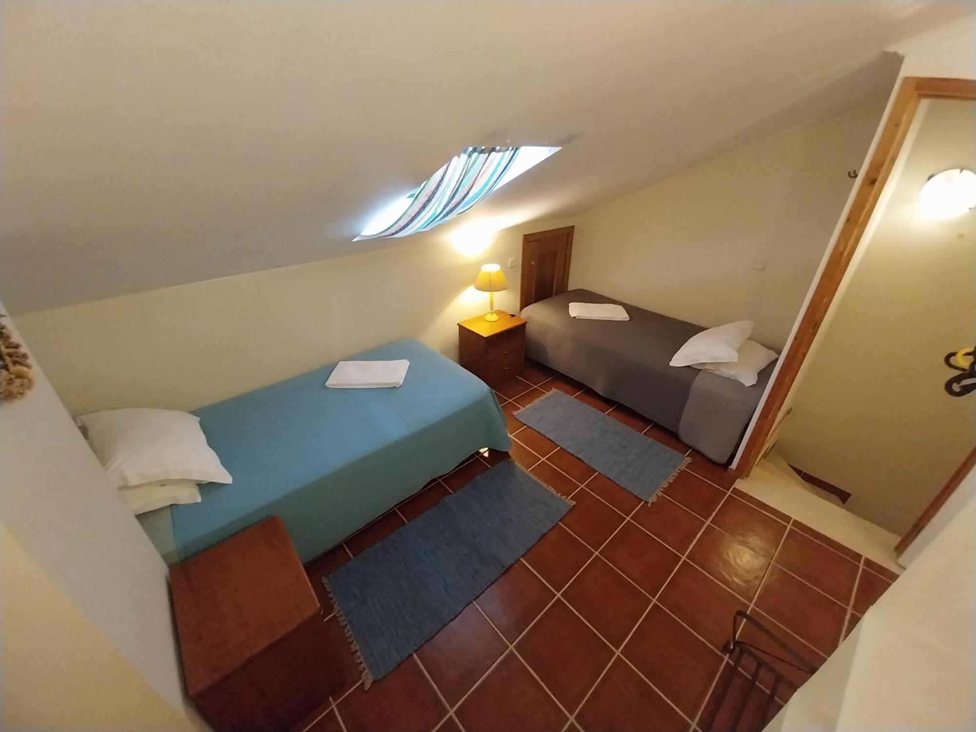 Supertubos Beach Hostel อาโตเกีย ดา บาเลยา ภายนอก รูปภาพ