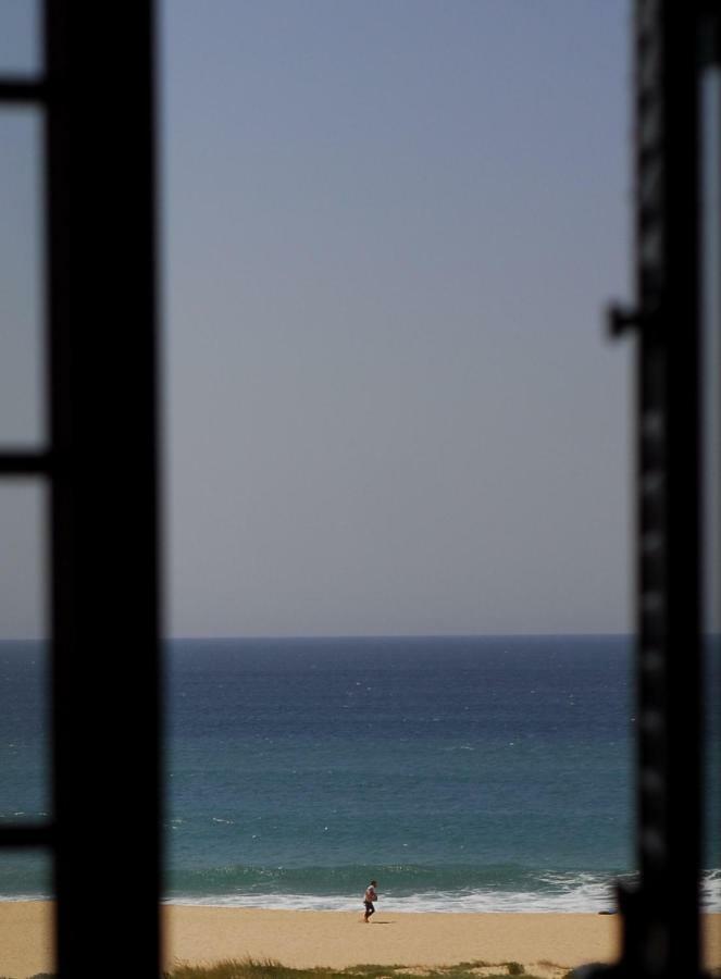 Supertubos Beach Hostel อาโตเกีย ดา บาเลยา ภายนอก รูปภาพ